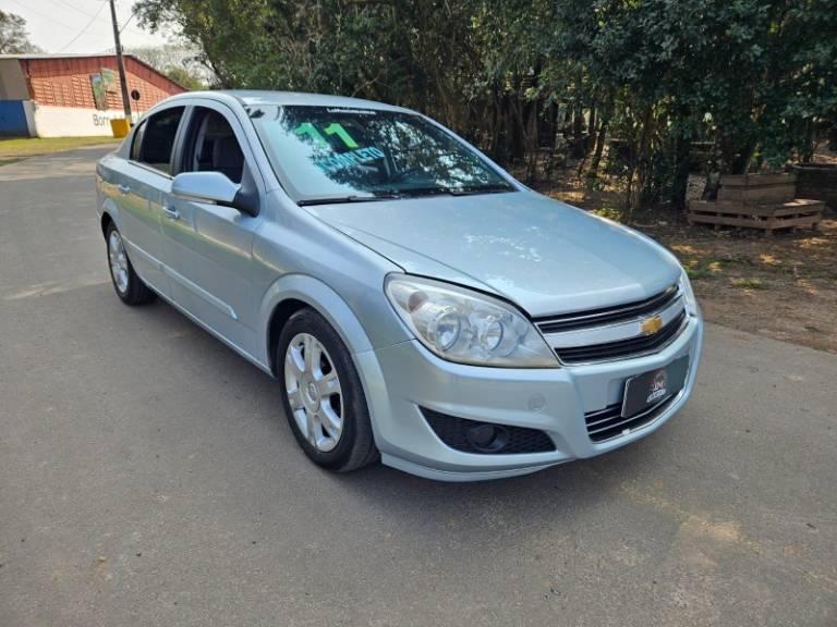 CHEVROLET - VECTRA - 2011/2011 - Prata - R$ 39.900,00