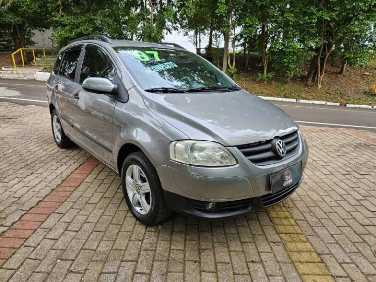 VOLKSWAGEN - SPACEFOX - 2006/2007 - Cinza - R$ 31.900,00