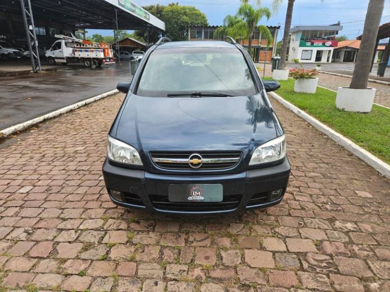 CHEVROLET - ZAFIRA - 2007/2008 - Azul - R$ 33.900,00