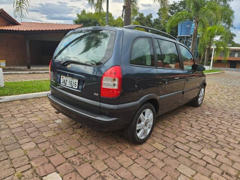 CHEVROLET - ZAFIRA - 2007/2008 - Azul - R$ 33.900,00