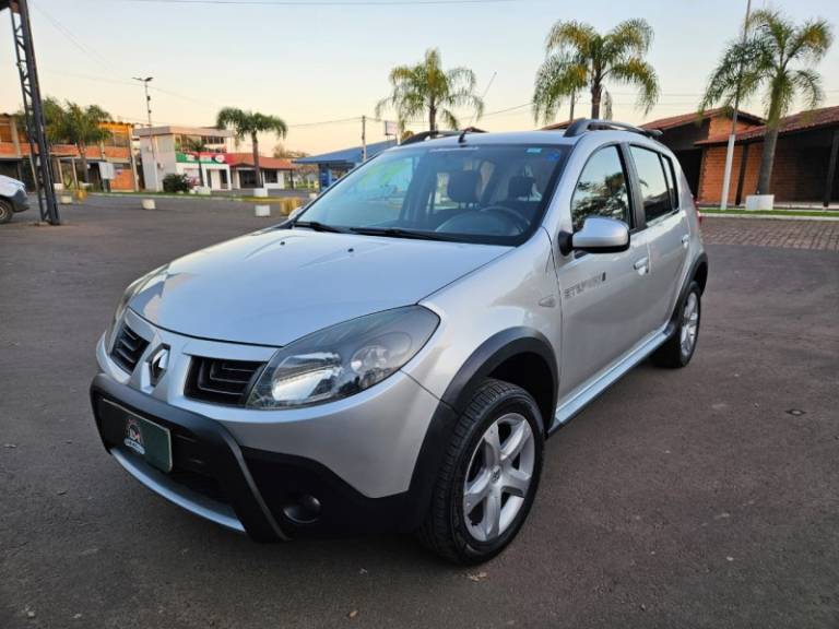 RENAULT - SANDERO - 2011/2011 - Prata - R$ 36.900,00