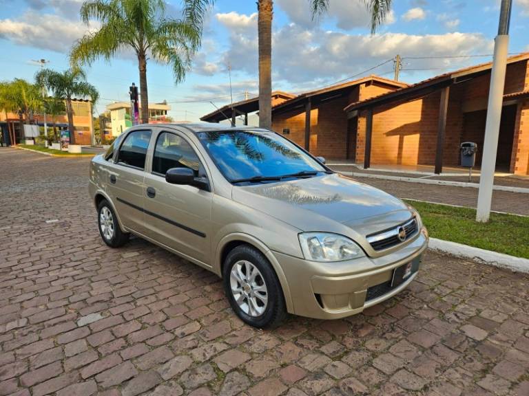 CHEVROLET - CORSA - 2007/2008 - Bege - R$ 28.900,00
