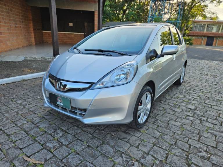 HONDA - FIT - 2012/2013 - Prata - R$ 54.900,00
