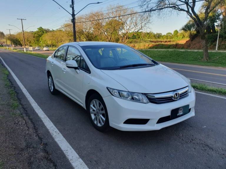 HONDA - CIVIC - 2012/2012 - Branca - R$ 66.900,00