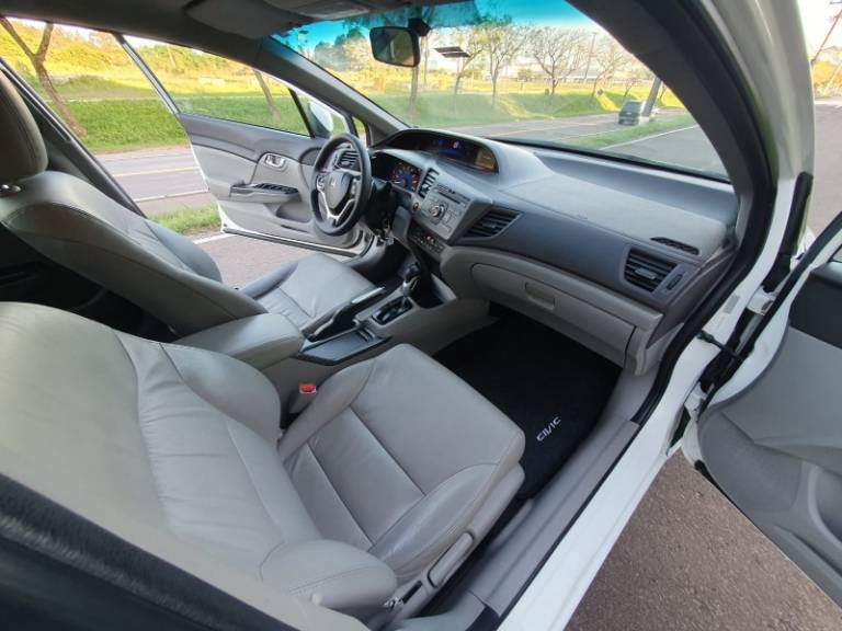 HONDA - CIVIC - 2012/2012 - Branca - R$ 66.900,00