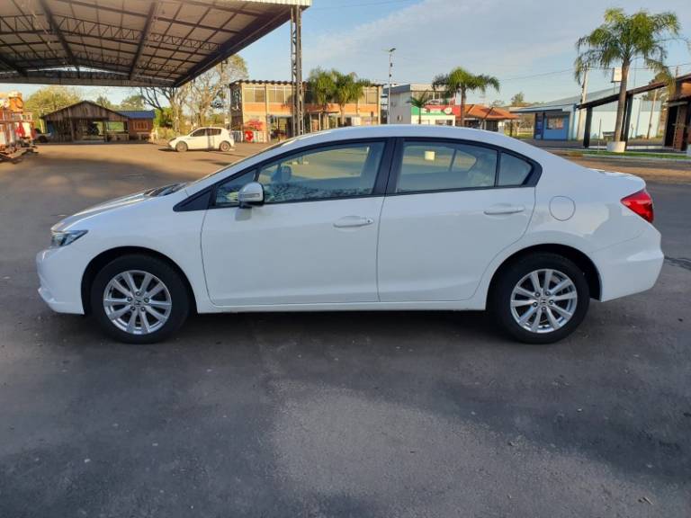 HONDA - CIVIC - 2012/2012 - Branca - R$ 66.900,00